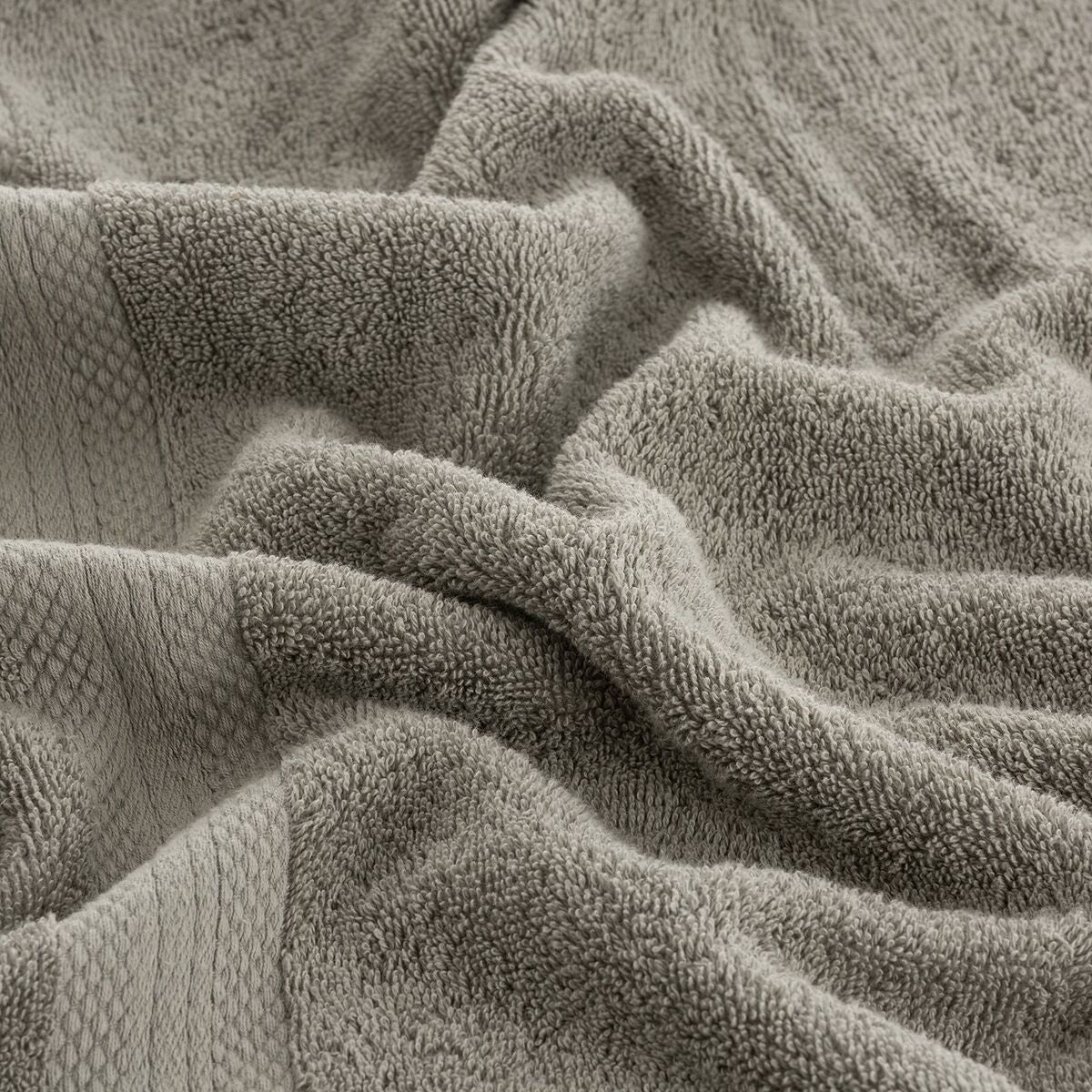 V6H927242133E192754602E7CDD77FB2CA8R4237281P4